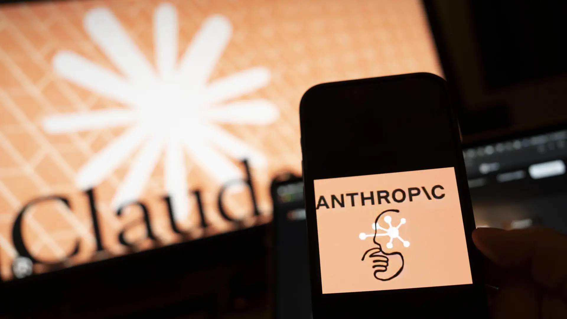 Anthropic suspende acceso a sus modelos de IA más avanzados: Un giro inesperado en la regulación tecnológica